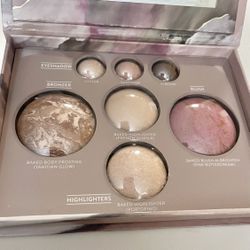 New Laura Geller Full Face Basics And Makeup Brushes.  A