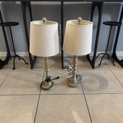 Set of 2 lamps