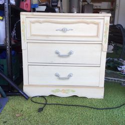 Dresser