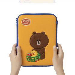 Line Friends Tablet Pouch Yellow 8”