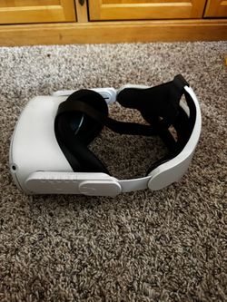 Meta Quest 2 Virtual Reality Headset (HEADSET ONLY)