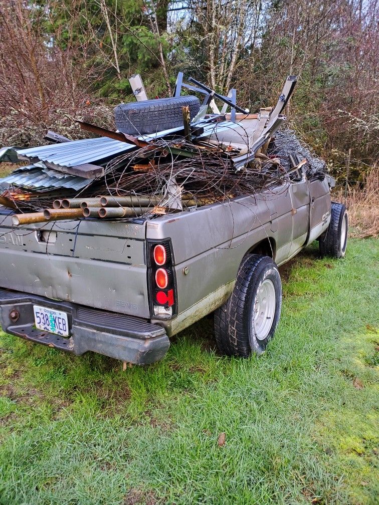 SE V6 Hardbody Nissan Parts
