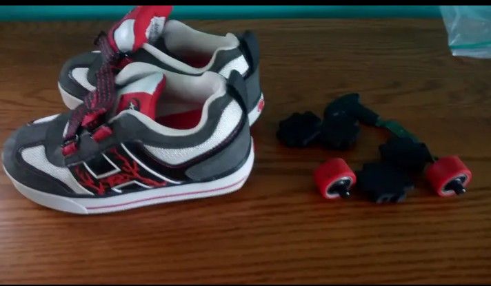 HEELYS SKATE SHOES..... CHECK OUT MY PAGE FOR MORE ITEMS