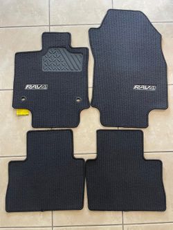 Rav 4 Carpets