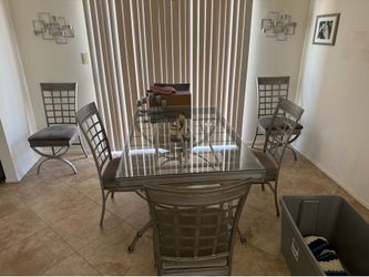 Dining Room Table and Chairs