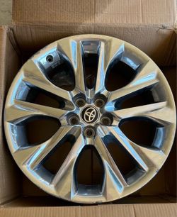 Toyota Highlander limited Rims 20 x 8 clad chromes