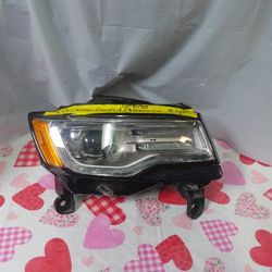 2017-19 Jeep Grand Cherokee Right Headlight Computer 