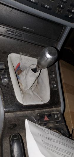 E46 M Style Shift Boot and Weighted Knob