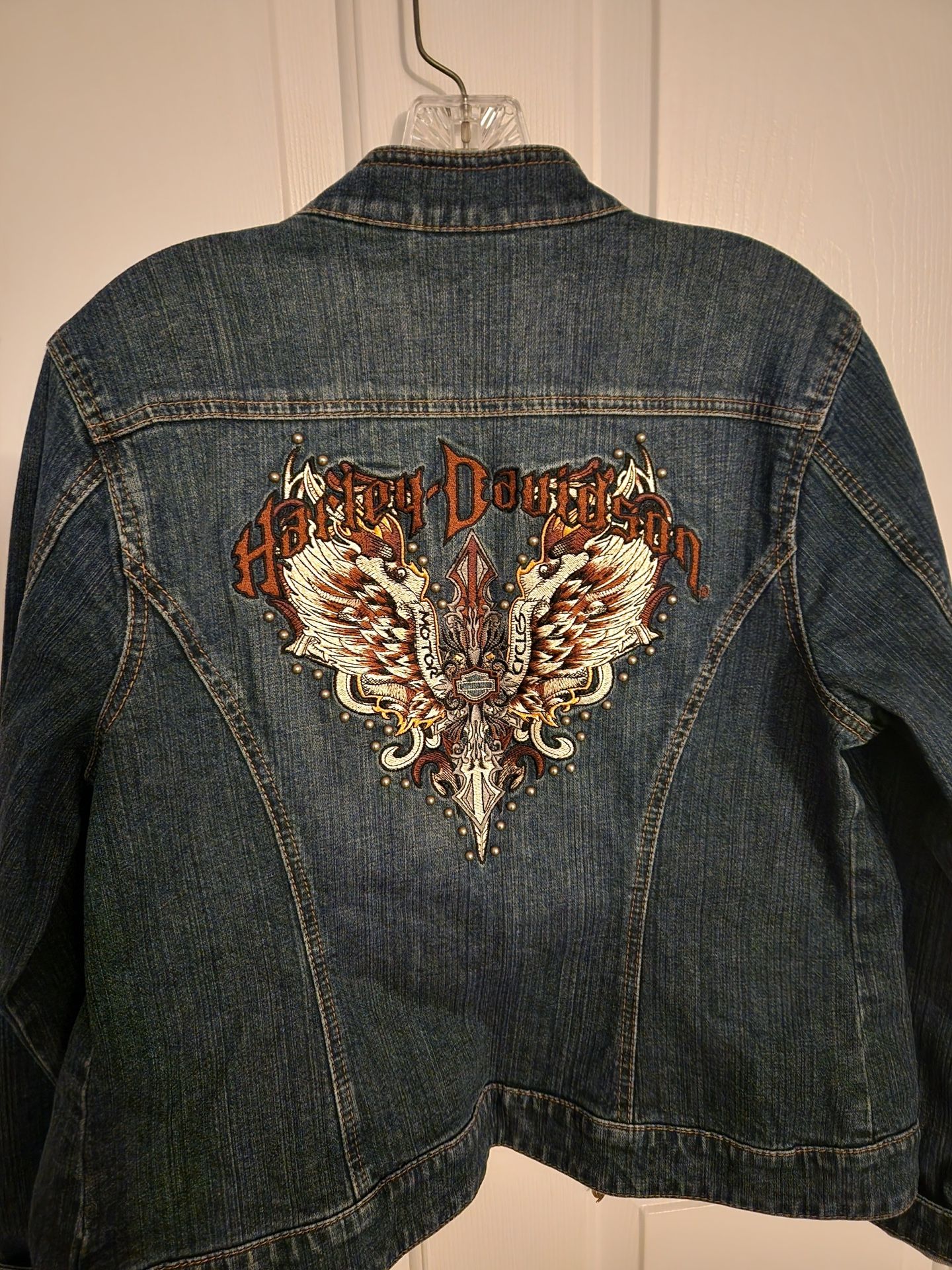 Women embroidered Jean Jacket