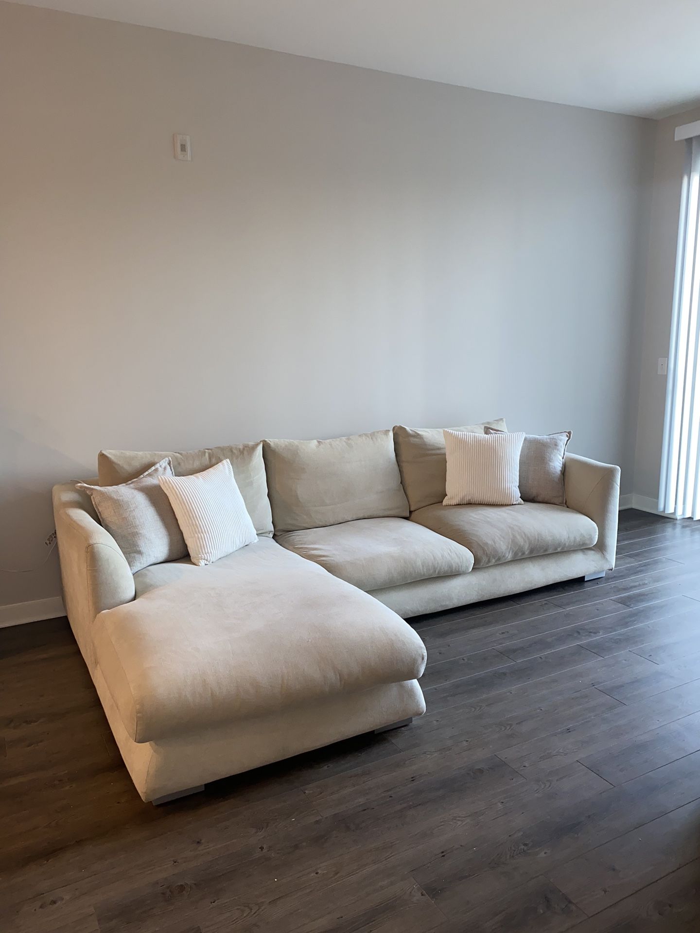 Oversized L-Shape Sofa 