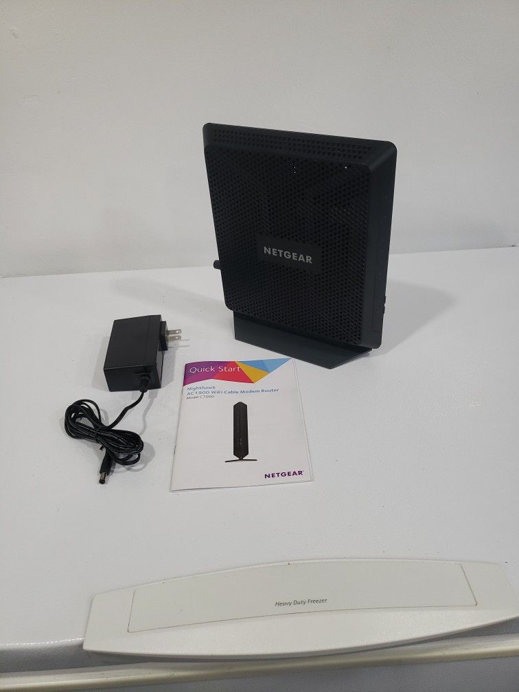 Netgear Nighthawk AC1900 WiFi Cable Modem Router