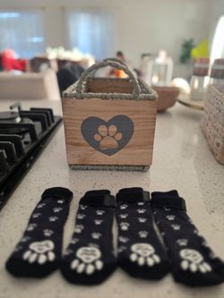 Wooden Pet Basket with Rope Handle