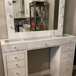 Makeup Vanity Set
