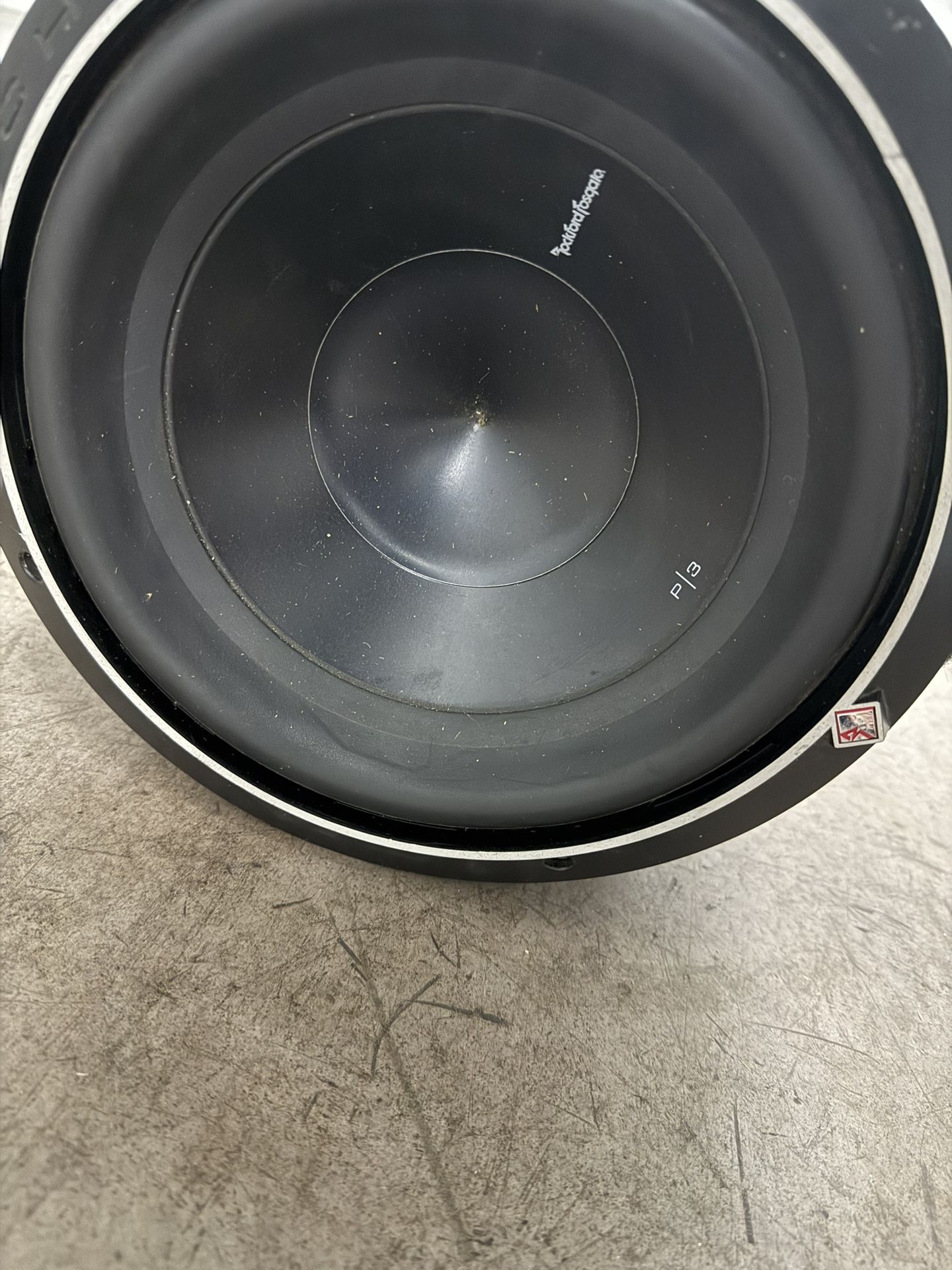 10 In. Rockford P3d4 In An Alpine tube