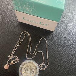 Orgami Owl “Let It Snow” Locket with Crystals, Silver Chain and gift Box 