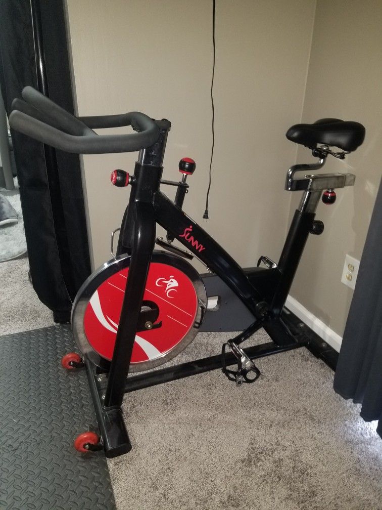 Exercise Bike Hyper Extension Back and Sit Up Bench