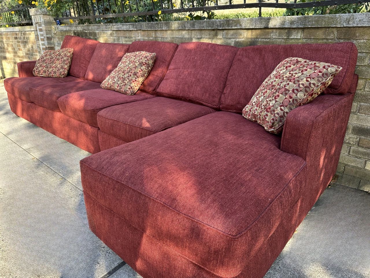 FREE DELIVERY (Bobs Sectional Sofa) for Sale in Brooklyn, NY OfferUp