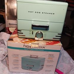 Brand New! Nostalgia Hot Dog Steamer