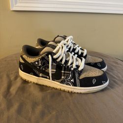 Travis Scott Bandana Dunks