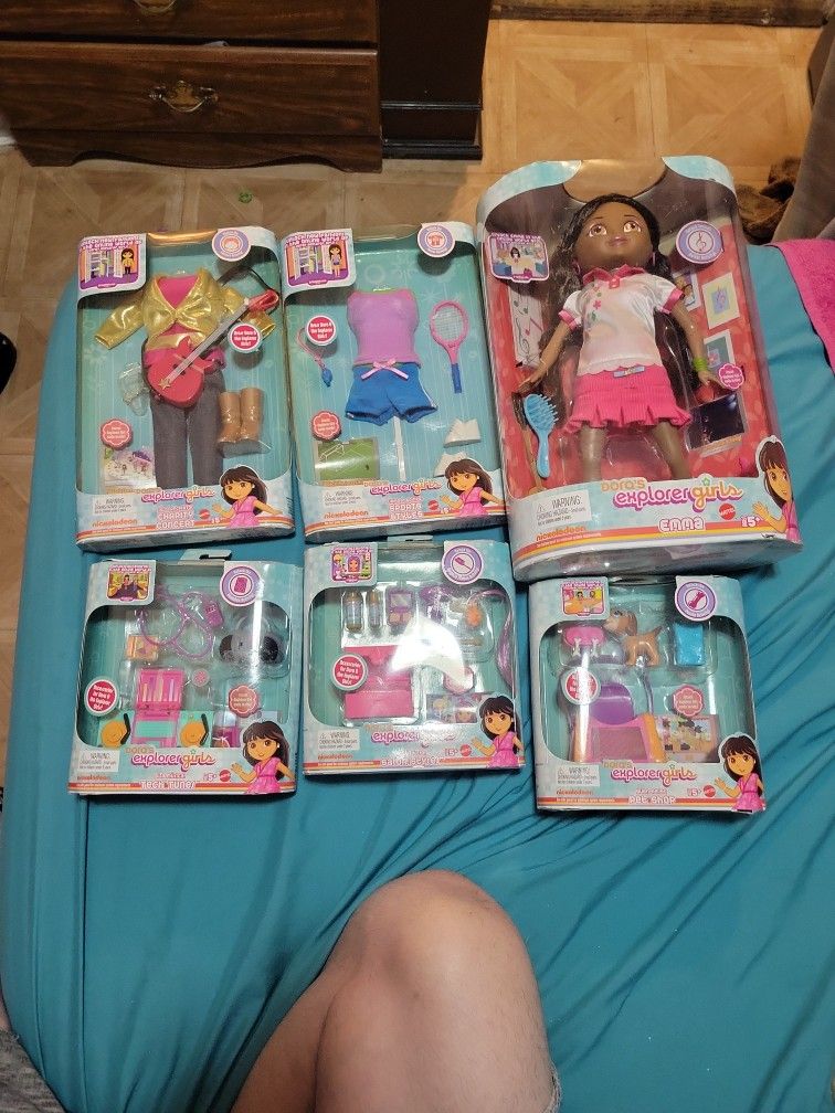 Dora The Explorer Lot Emma 