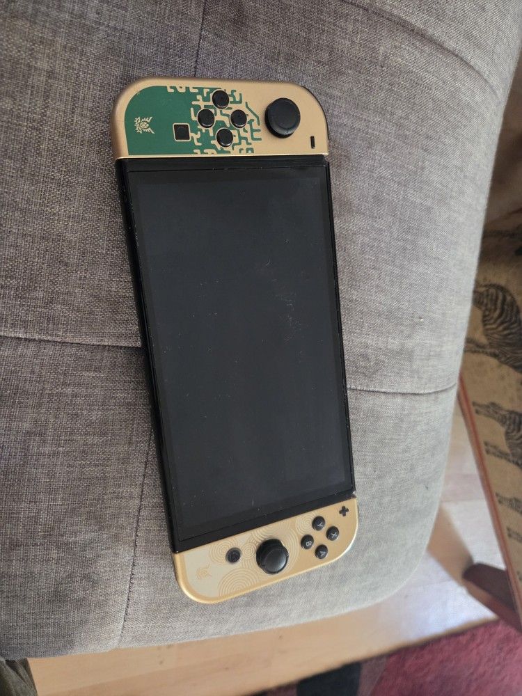 Nintendo Switch OLED Zelda Special Edition