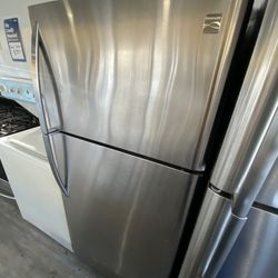 Kenmore Refrigerator 