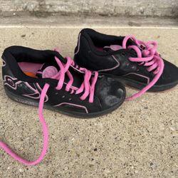 Girls Pink Lace Heelys Size 4