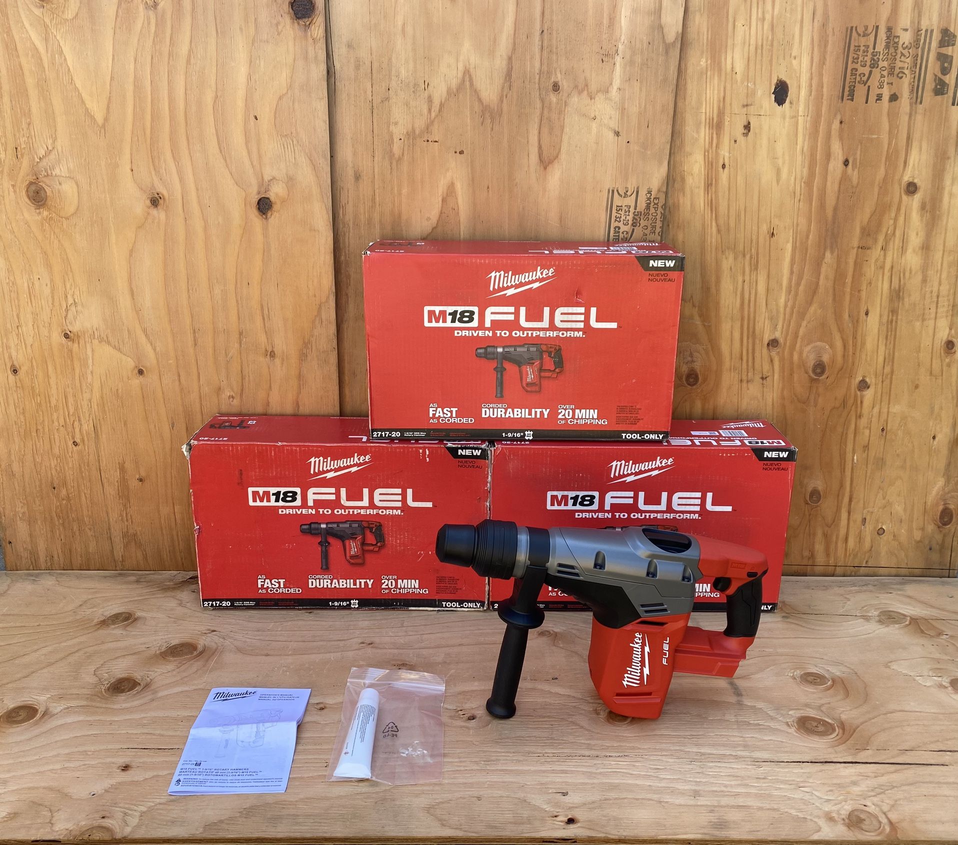 Milwaukee 1-9/16”SDS/MAX Rotary Hammer M18 Fuel Model 2717-20 (Tool Only)