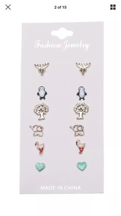 6 pair of stud earrings