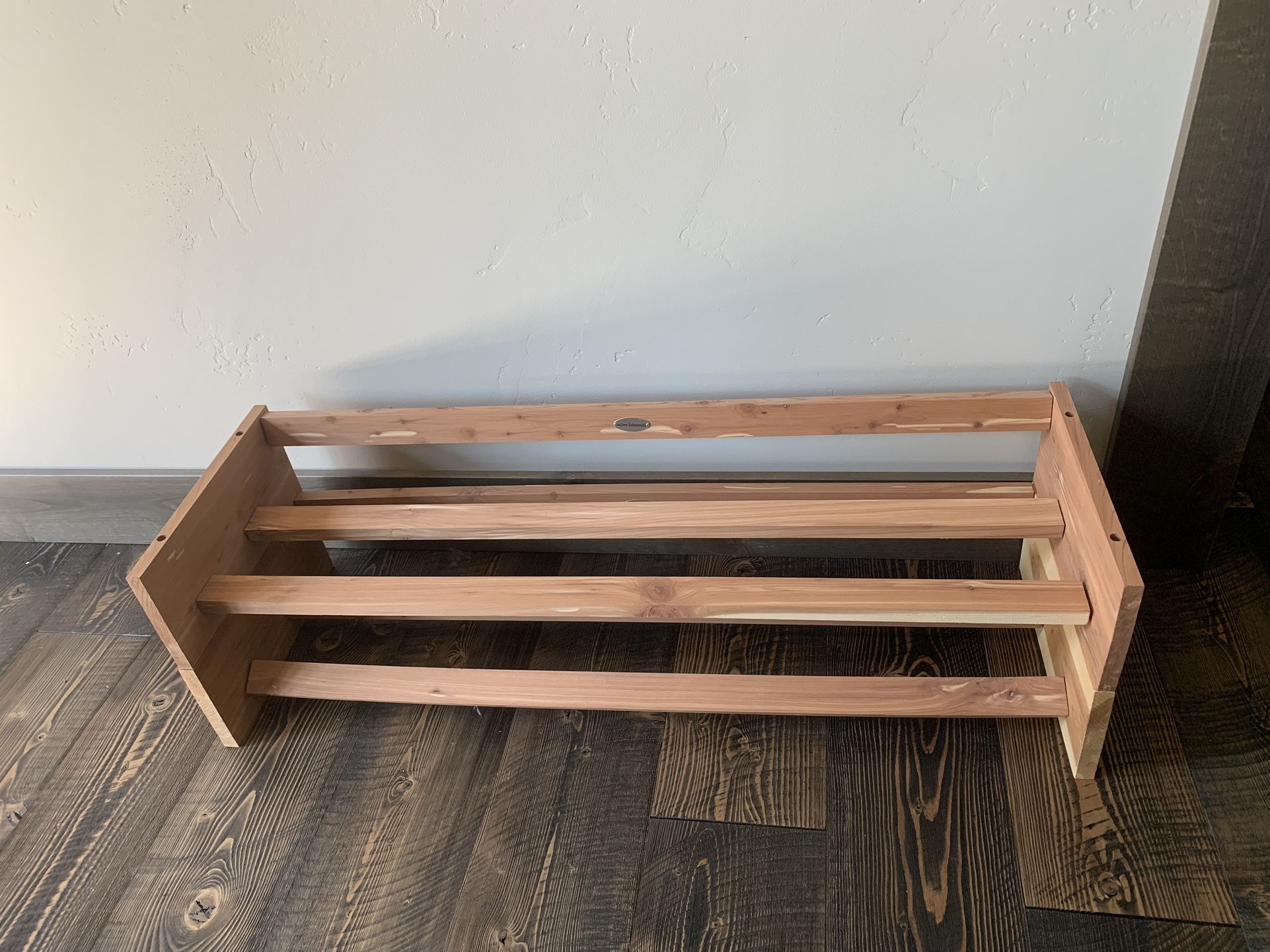  Cedar Shoe Rack