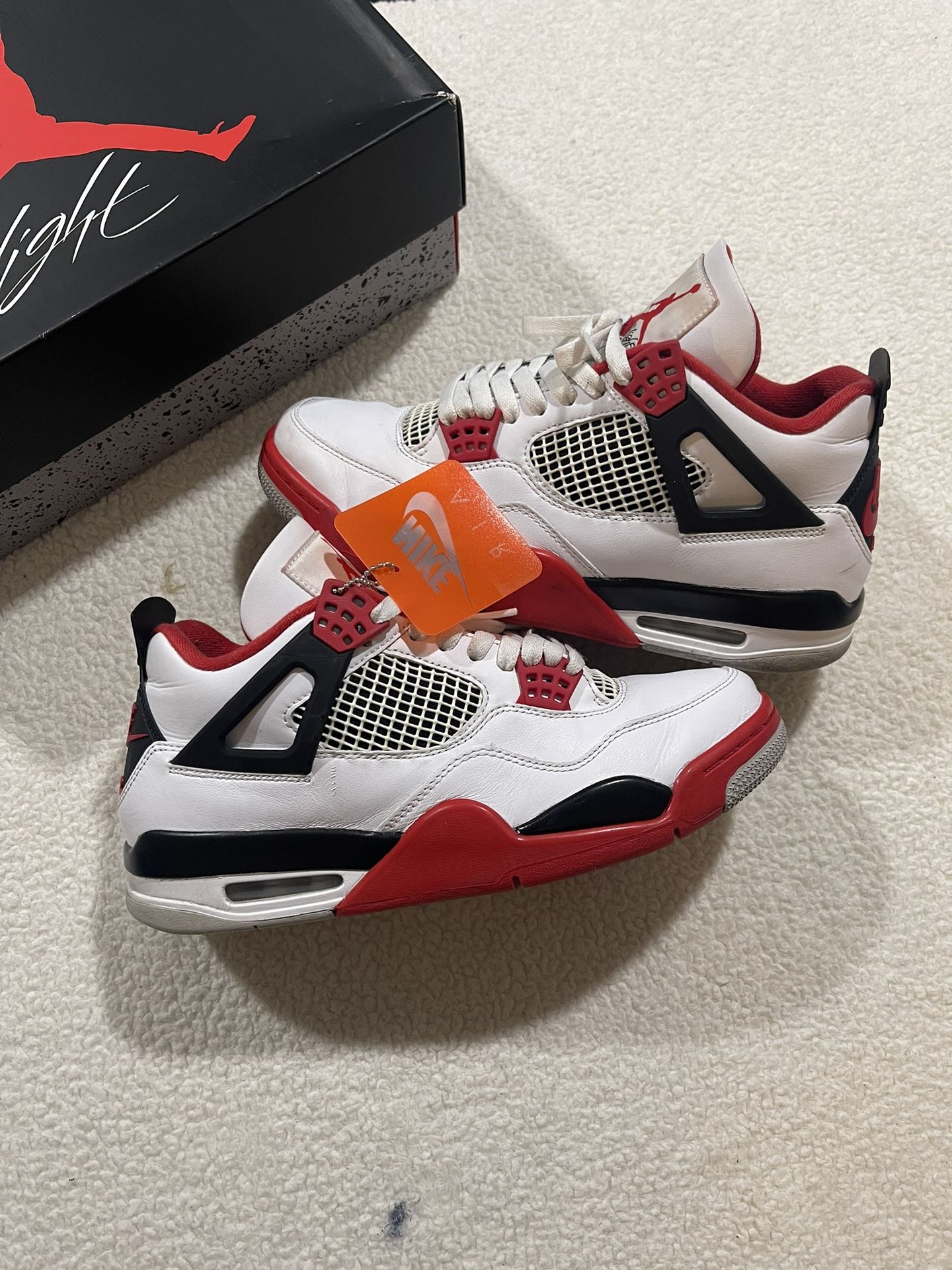 Jordan 4