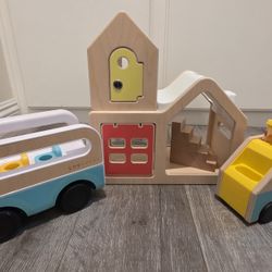 Lovevery Wooden Playhouse and Vehicles Lot 