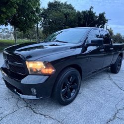 2017 Dodge Ram 1500 Express Extended Cab 