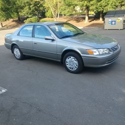 2000 Toyota Camry