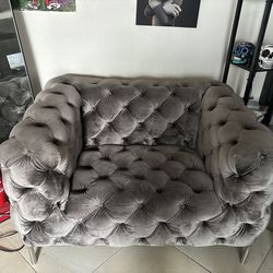 Single Couch 