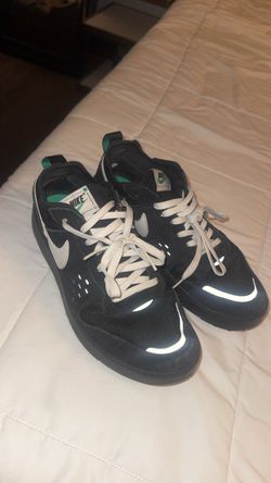 Used Nikes for sale size 9