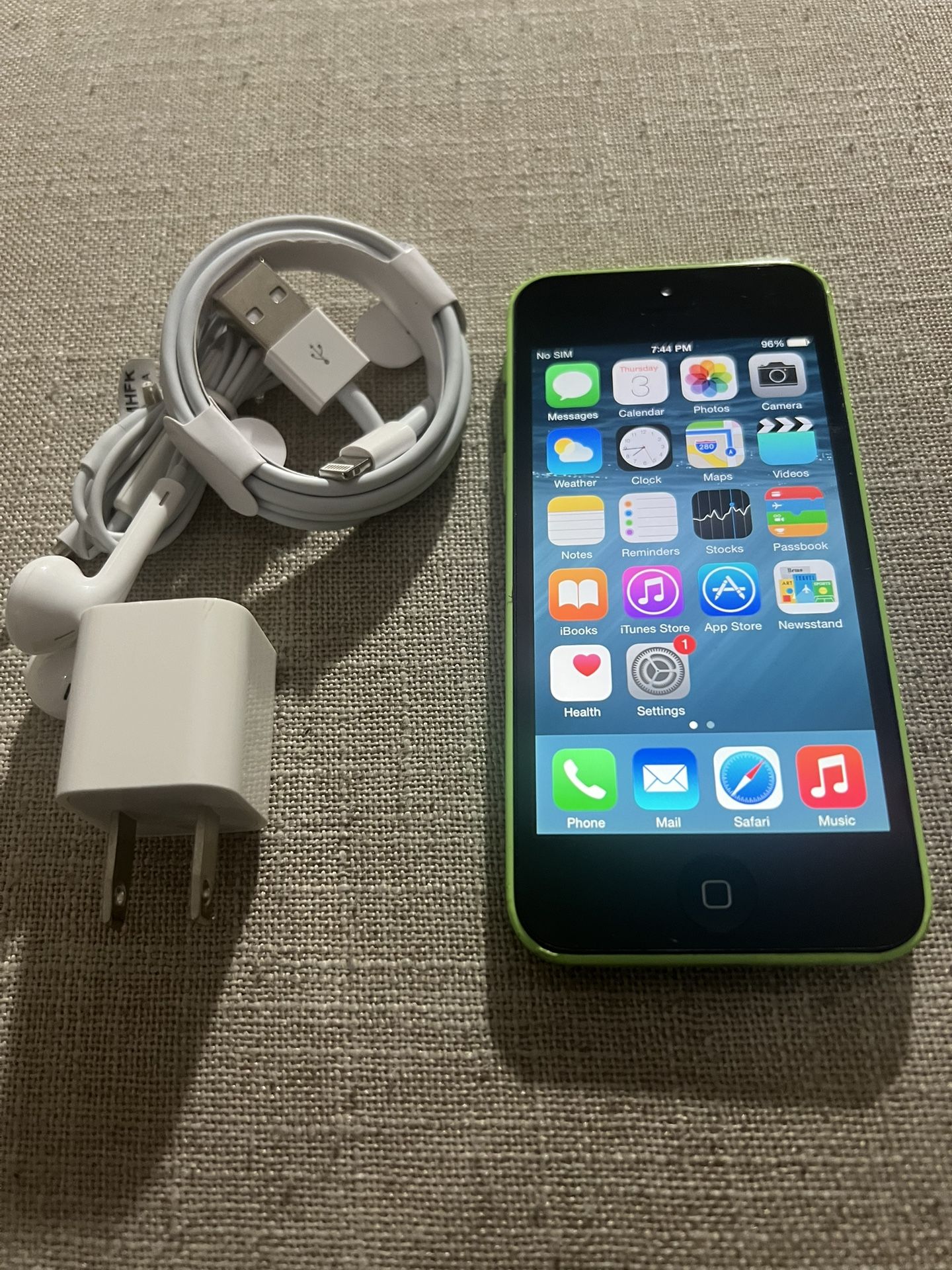 Apple iPhone 5C Green 16gb Unlocked