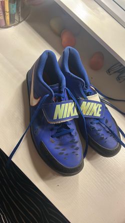Used throwing shoes