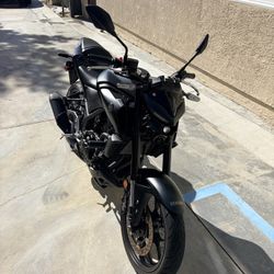 Yamaha MT-03