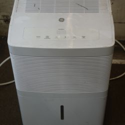 GE Dehumidifier 3del20lyd1  20-28 pins pre owned 865724-1