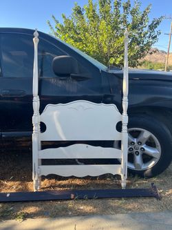 White Wood Four-Poster Bed Headboard twin size bed