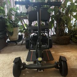 Like New KLANO KLX4 4-Wheel Foldable Mobility Scooter – Barely Used 
