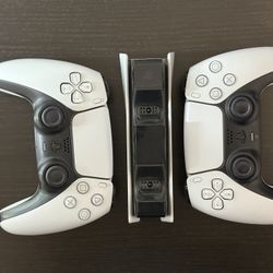 PS5 Controllers, PS5 Charging Station