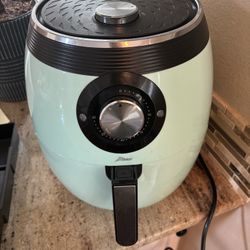 Dash Deluxe Air Fryer