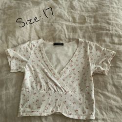 Brandy Melville Floral Crop Top 