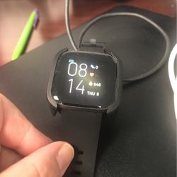 Fit Bit Versa 2