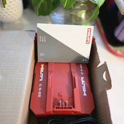 Hilti Charger