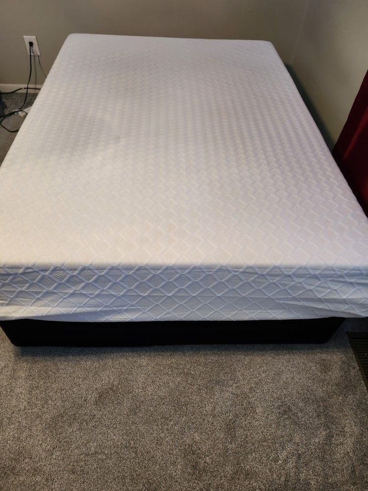 Foam Mattress 12inch And Box Spirng