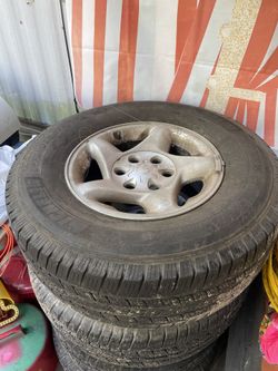 Toyota Tacoma Original Wheels And Tires 16”