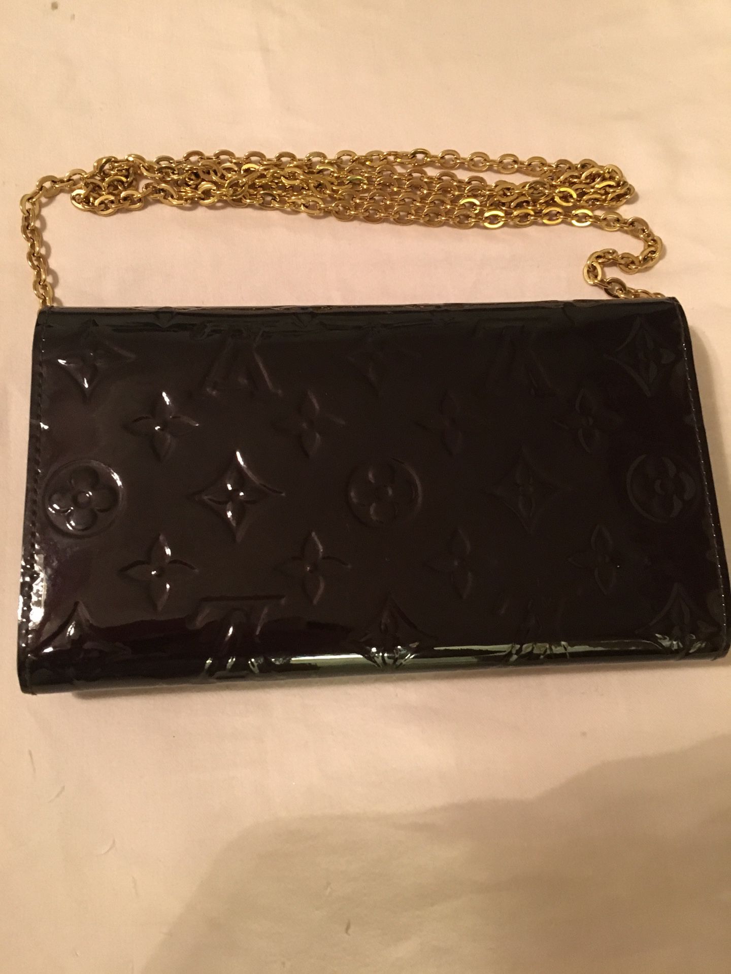 Louis Vuitton Mira Vernis Crossbody / Clutch for Sale in Los Angeles, CA -  OfferUp